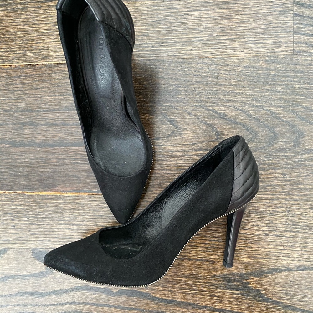 The kooples suede and black leather pumps